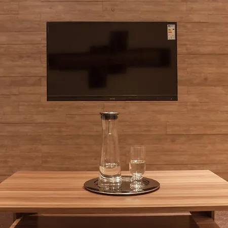 Apartman Near Checkpoint Charlie Berlin