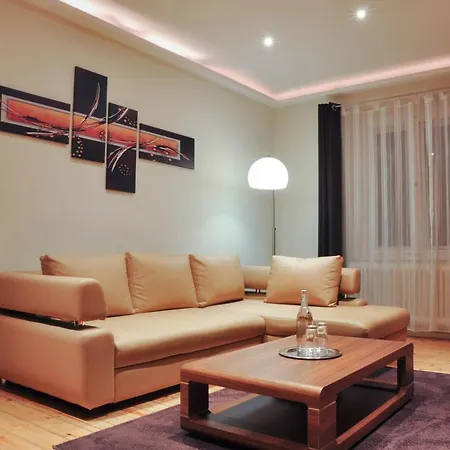 Near Checkpoint Charlie דירה ברלין