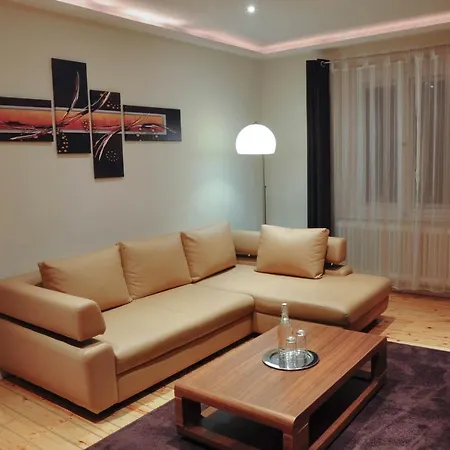 Near Checkpoint Charlie アパート ベルリン